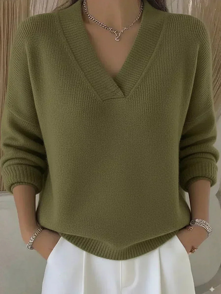 Ember – Relaxed V-Neck Sweater