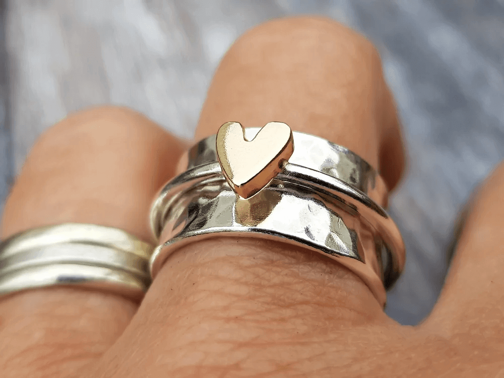 Mela - Silver Ring with Golden Heart