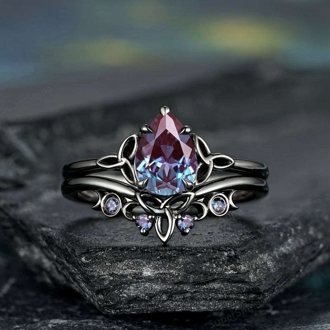 Ysabella – Ring with Purple Stone