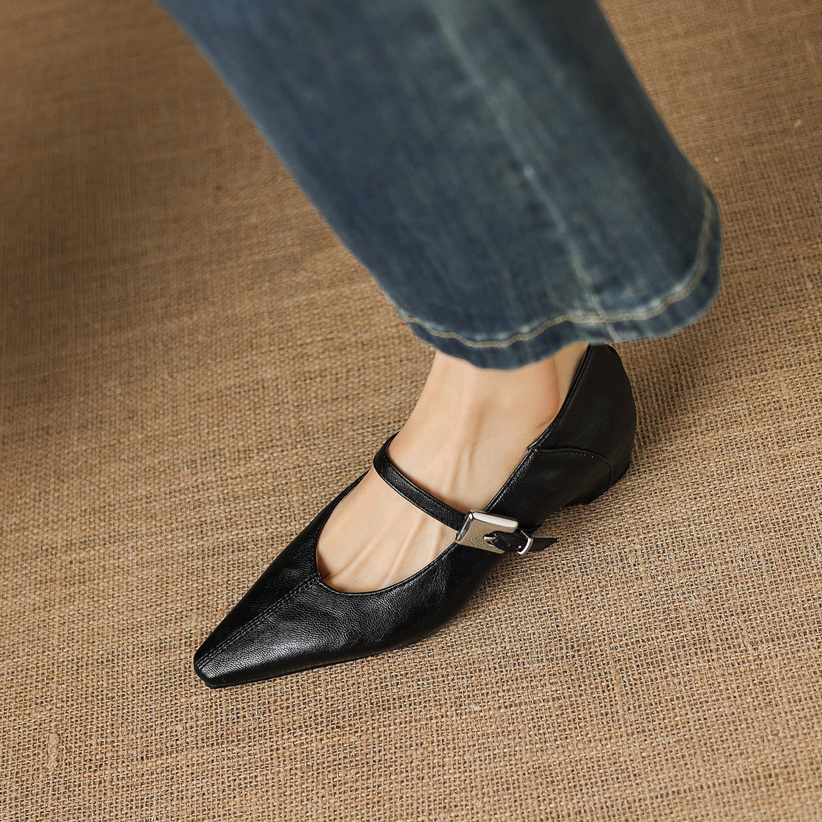Quincy - Pointed-Toe Mary Jane Flat