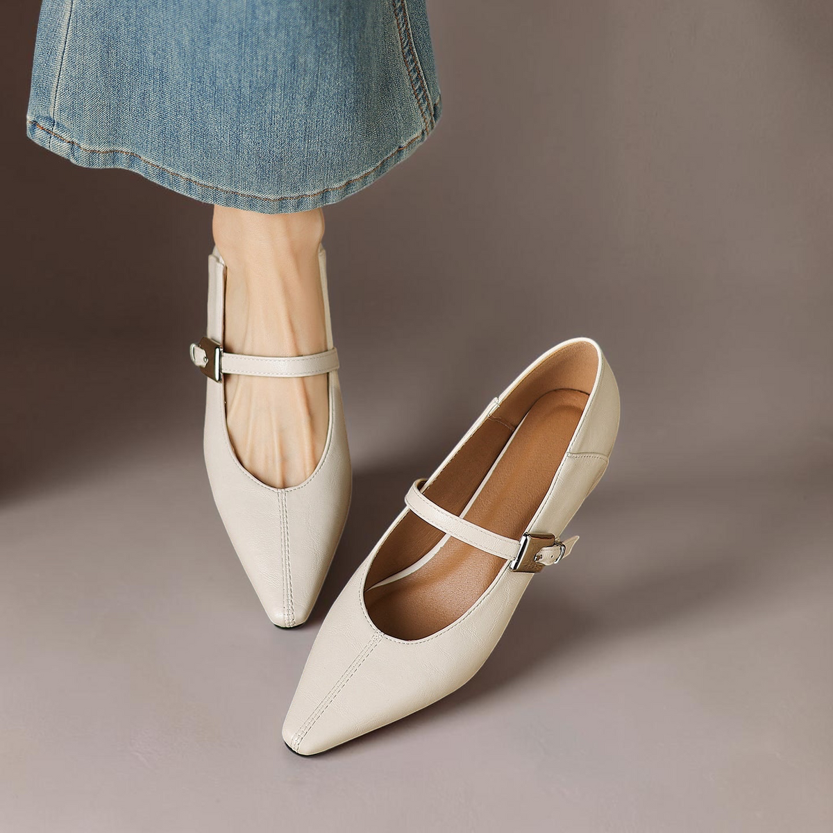 Quincy - Pointed-Toe Mary Jane Flat