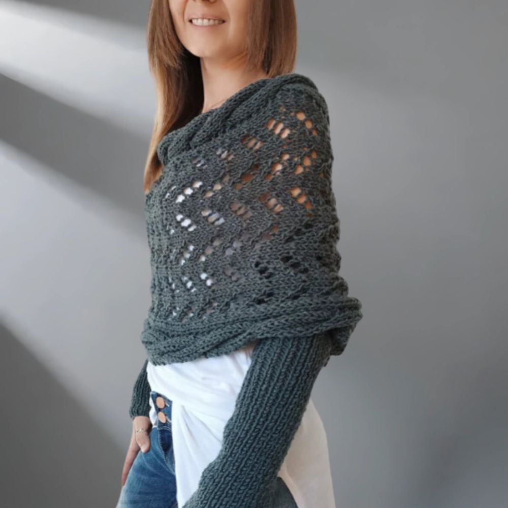 Edith – Stylish Knitted Shawl