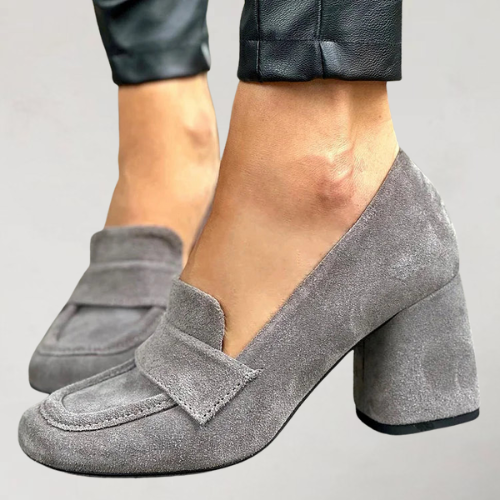 Livia – Retro Suede Loafers with Square Toe and Thick Heels