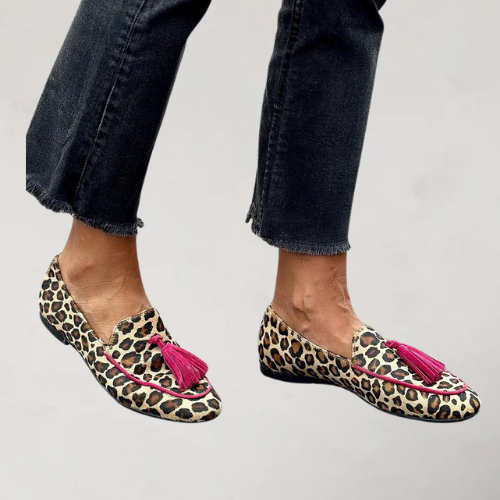 Kiana – Colourblock Trendy Loafers with Print