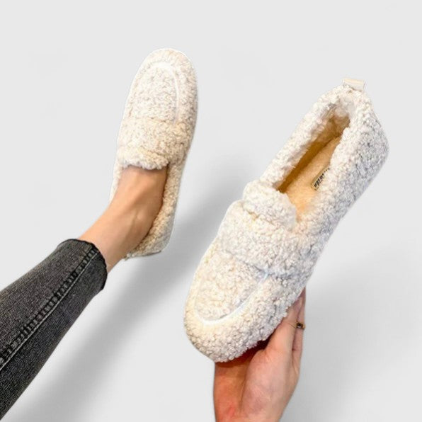 Samara - Cozy Slip-On Loafers