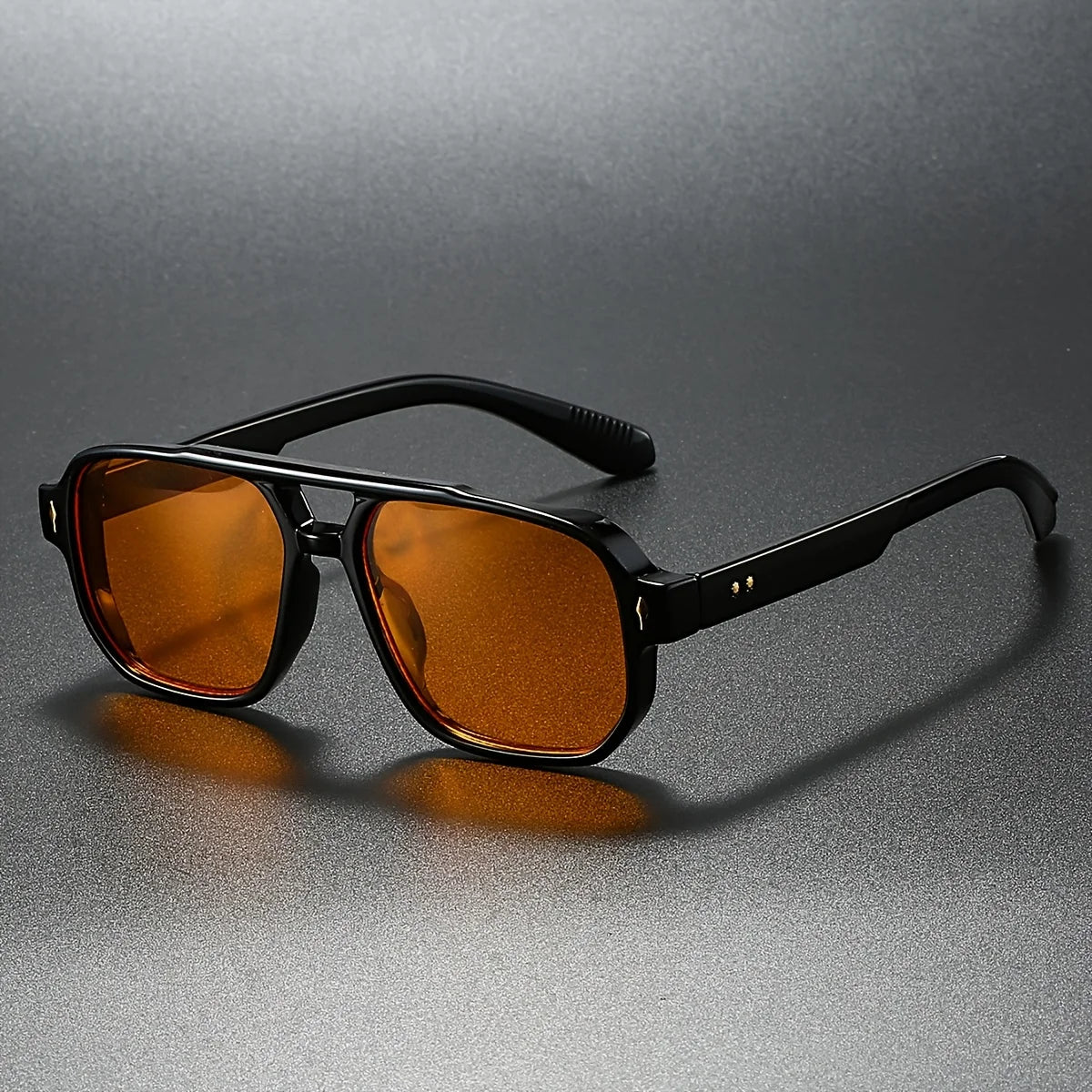 Sammie – Retro Sunglasses with UV Protection