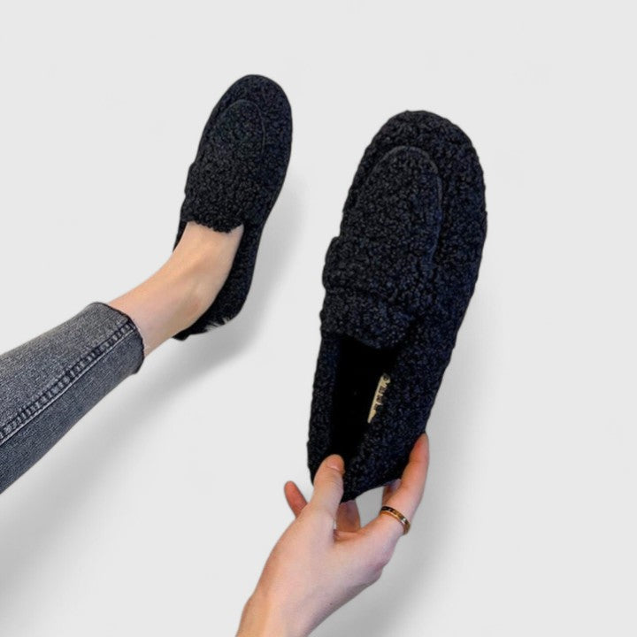 Samara - Cozy Slip-On Loafers