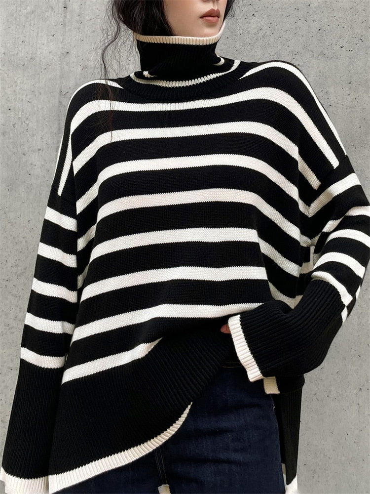 Sanielle – Effortless Striped Sweater