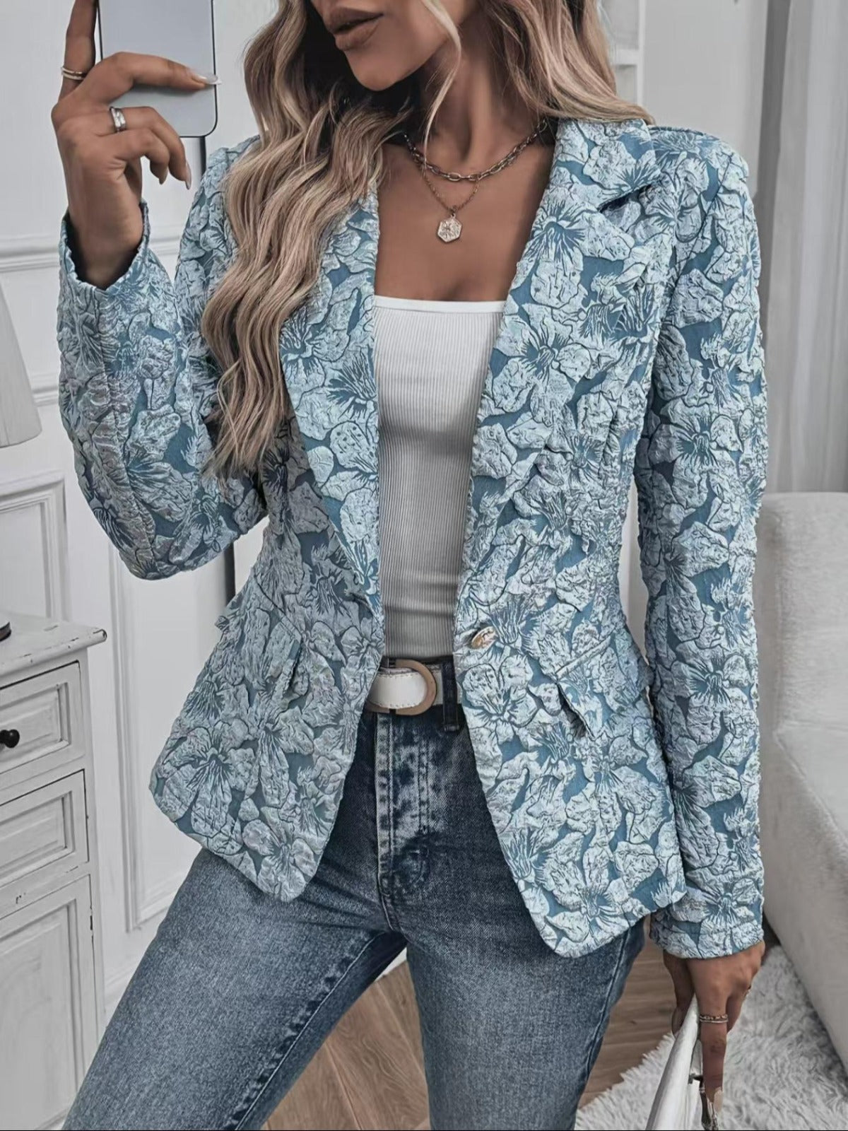 Brenda - Women’s Paisley Jacquard Fitted Blazer