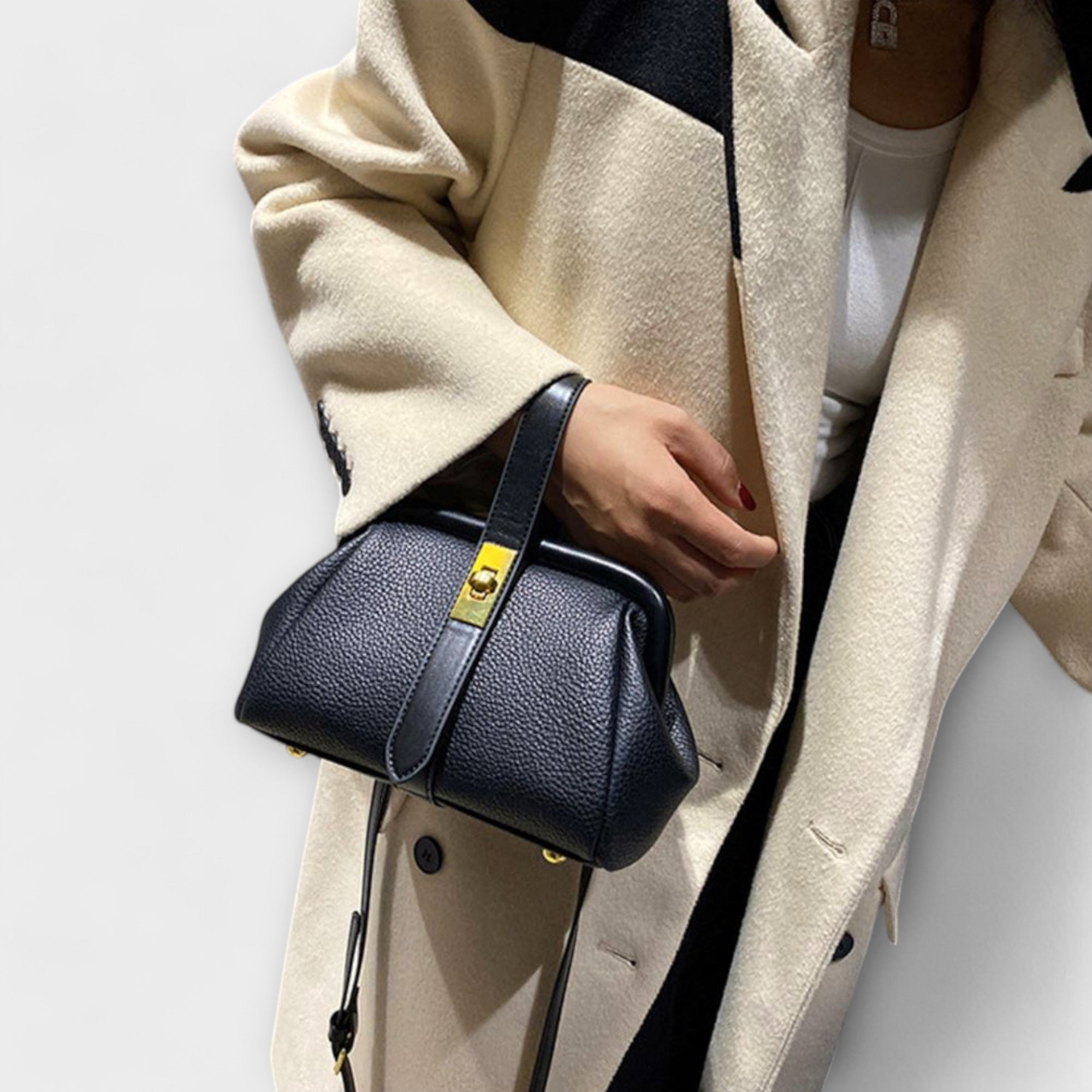 Yonna - Retro Tote Bag