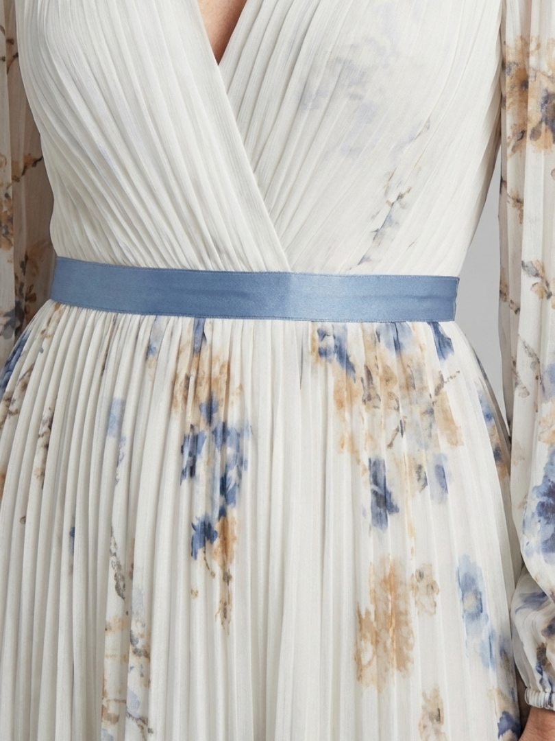 Lacey - Floral V-Neck Long Sleeve Maxi Dress