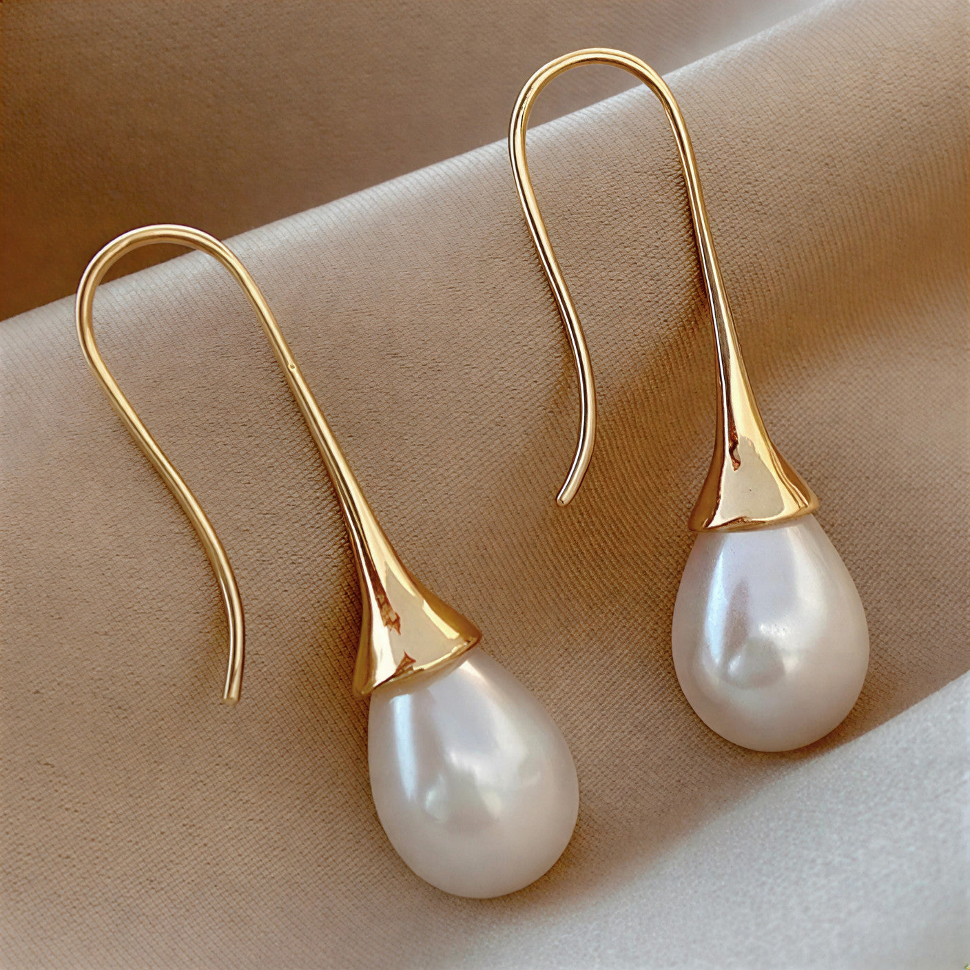 Imee - Classic Pearl Beauty Earrings