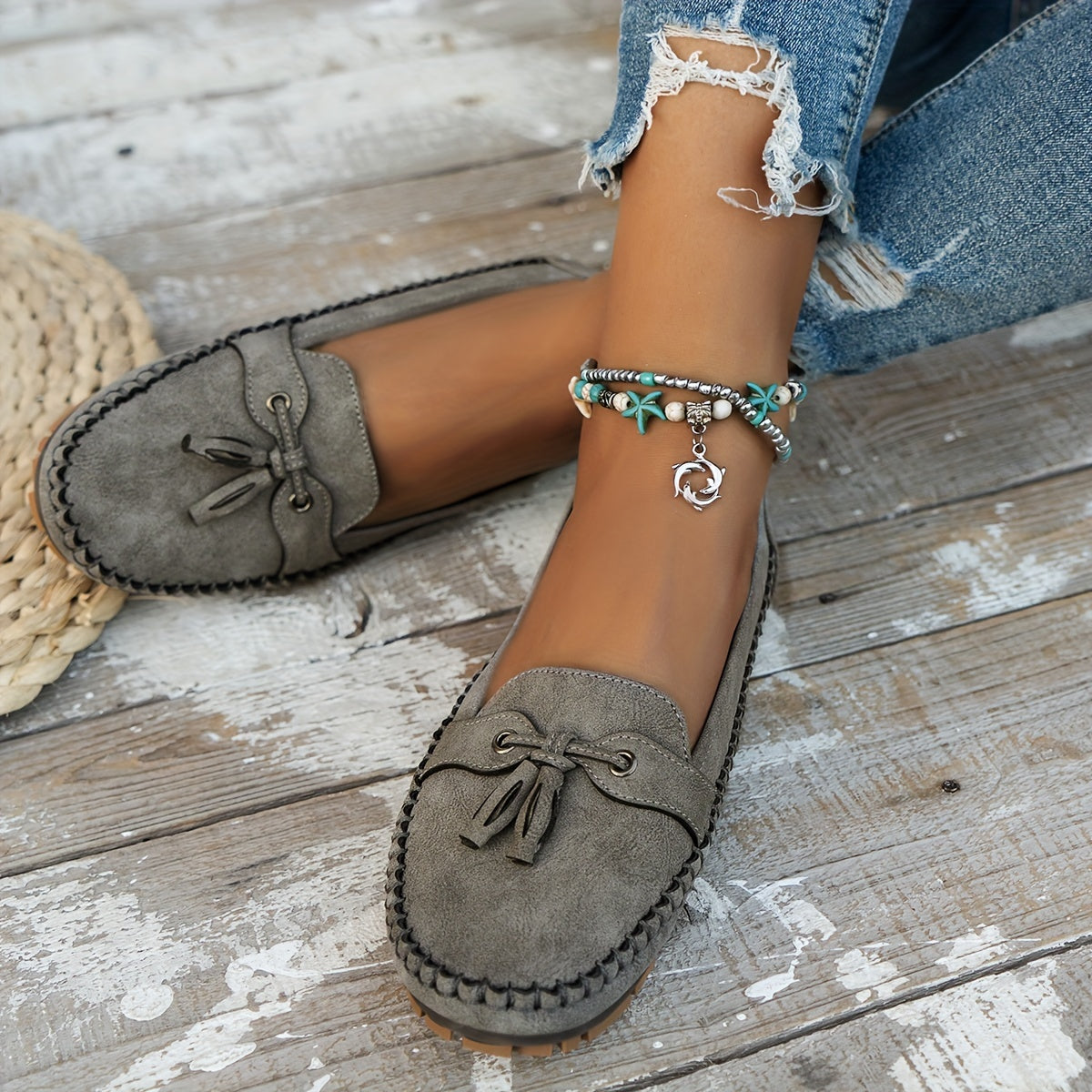 Jade – Classic Loafers with Tassel Detail