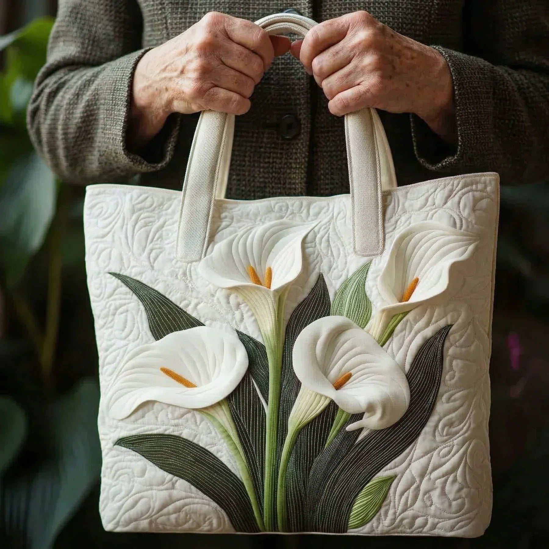 Suki – White Aromas Handmade Quilted Tote Bag
