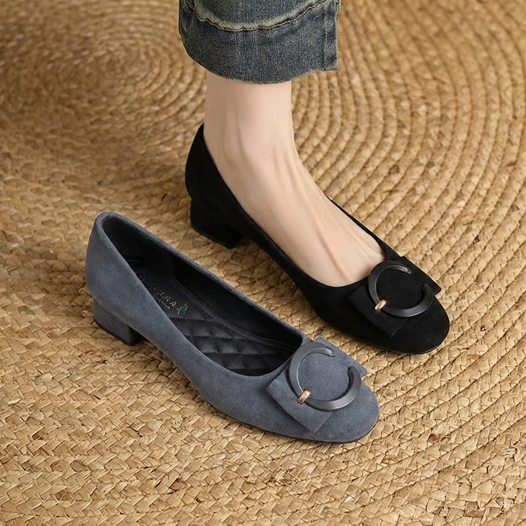 Eliza - Suede Flats