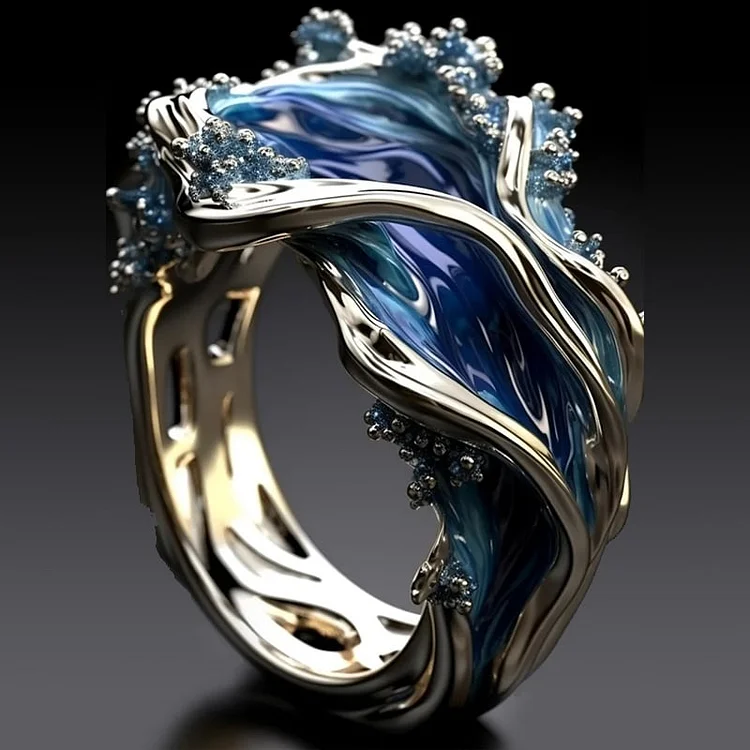 Alma – Vintage Gold Ring with Waves