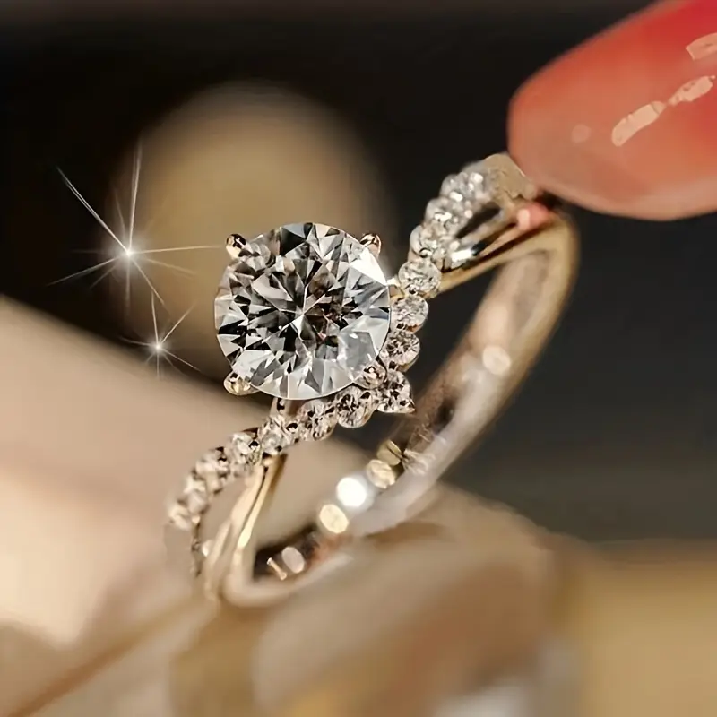 Janine – Enchanting Ring with White Crystal