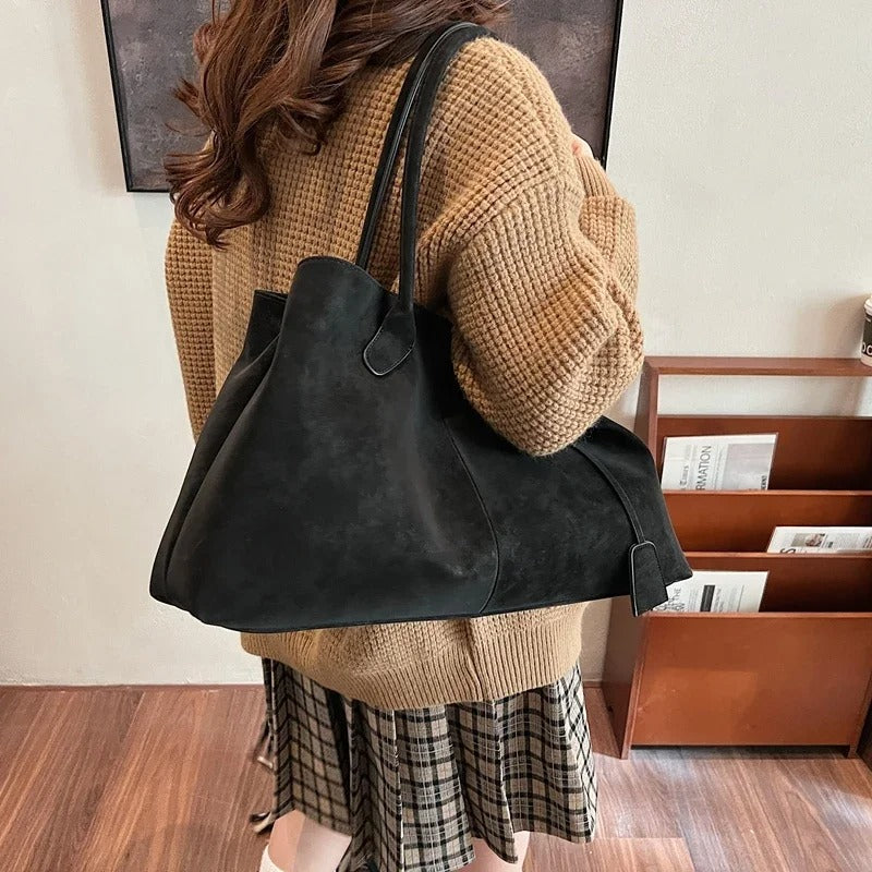 Caroline - Stylish Tote Bag