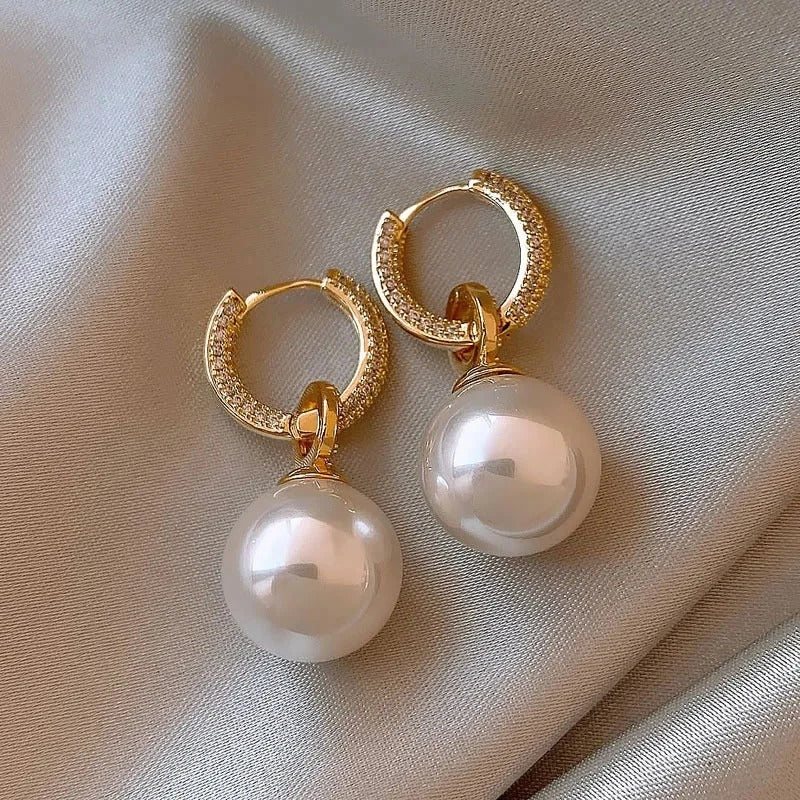 Diva - Stunning Pearl Earrings