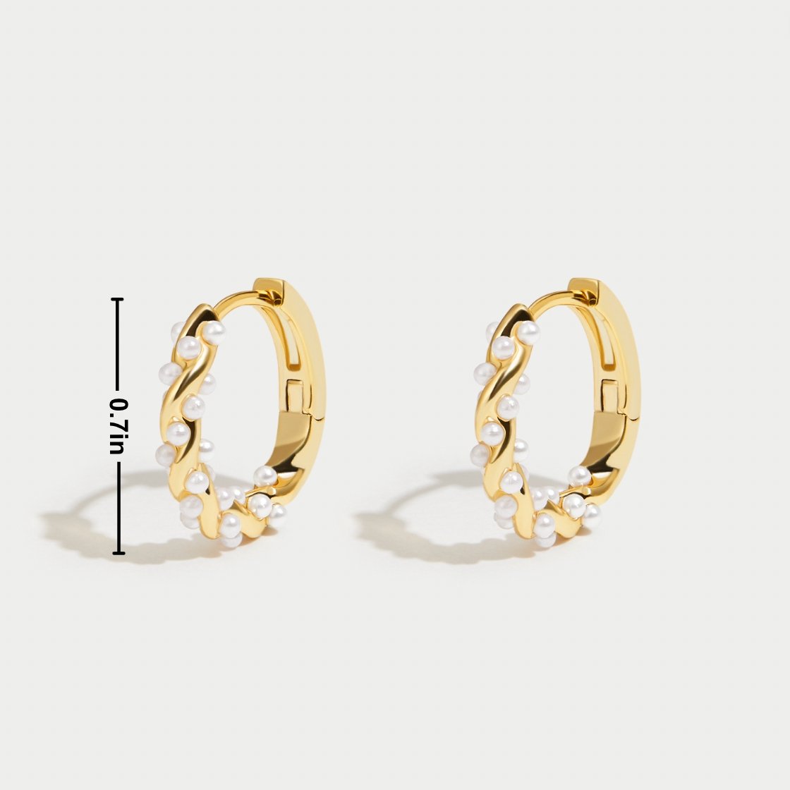 Zeya - Twisted Pearl Hoop Earrings